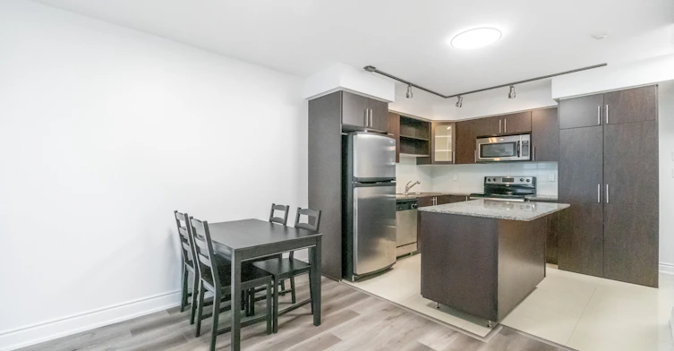 809-60 South Town Centre Boulevard, Markham, ON, L6G 0C5 - 8
