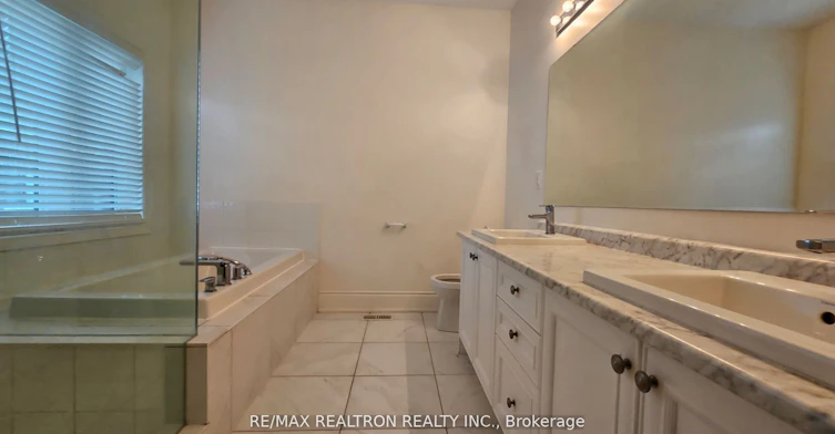 75 Tango Crescent, Newmarket, ON, L3X 0K4 - 7