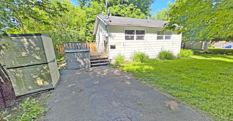 B-235 Bayview Avenue, Georgina, ON, L4P 2T4 - 3