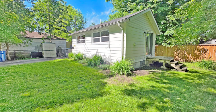 B-235 Bayview Avenue, Georgina, ON, L4P 2T4 - 2