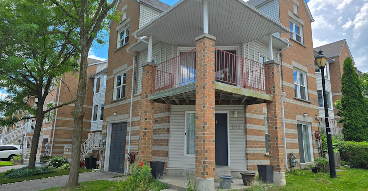 79-105 Brandy Lane Way, Newmarket, ON, L3Y 8P7 - 2