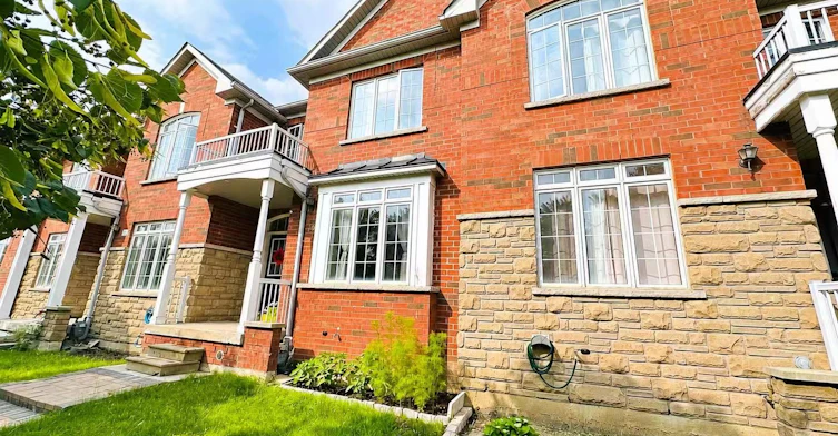 464 The Bridle Walk, Markham, ON, L6C 2Y3