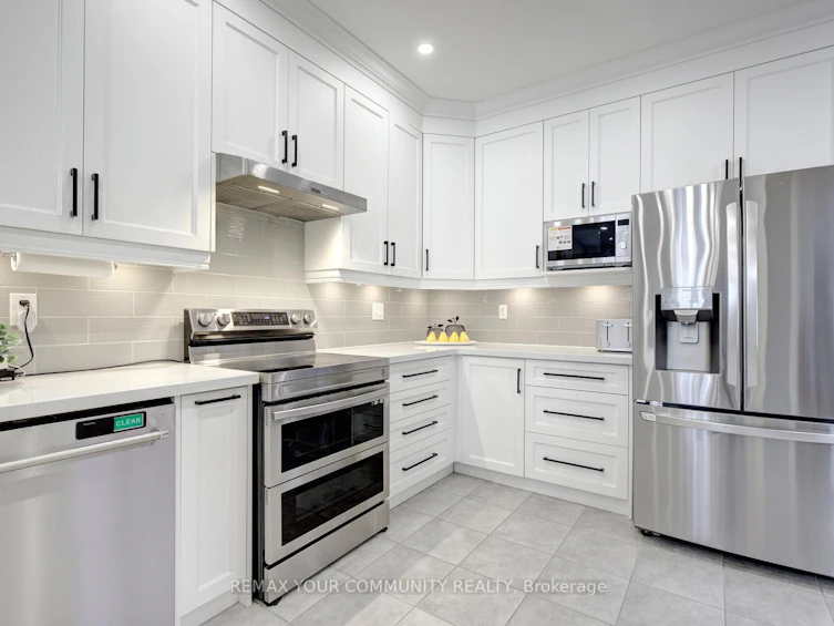 42 Laramie Crescent, Vaughan, ON, L6A 0P8 - 4