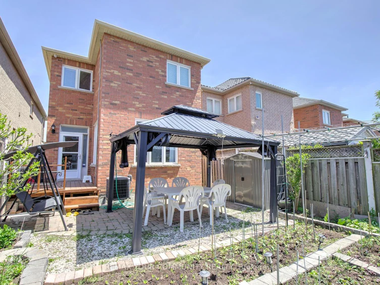 42 Laramie Crescent, Vaughan, ON, L6A 0P8 - 44