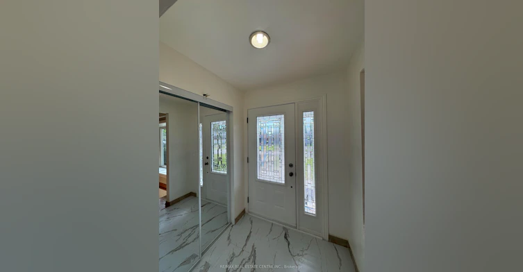 45 Sherwood Forest Drive, Markham, ON, L3P 1P5 - 2