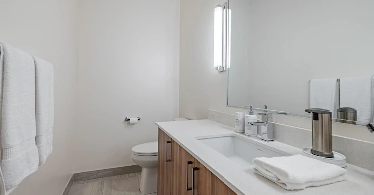 3706 Ferretti Court, Innisfil, ON, L9S 0N6 - 11