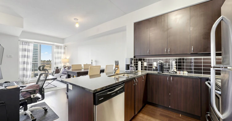 717E-8110 Birchmount Road, Markham, ON, L6G 0E3 - 21