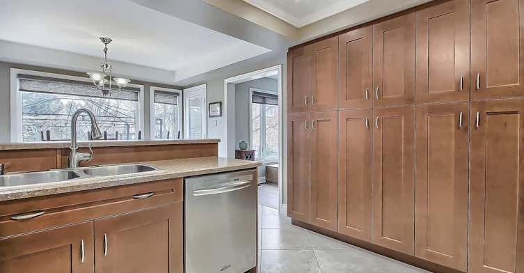 617 Brooker Ridge, Newmarket, ON, L3X 1V7 - 7