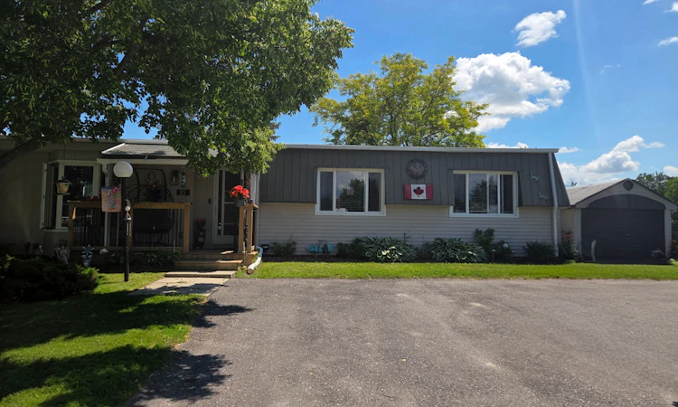 25 Comforts Cove Court