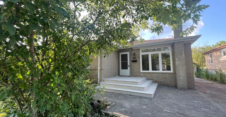 Main Floor-116 Cartier Crescent, Richmond Hill, ON, L4C 2N6