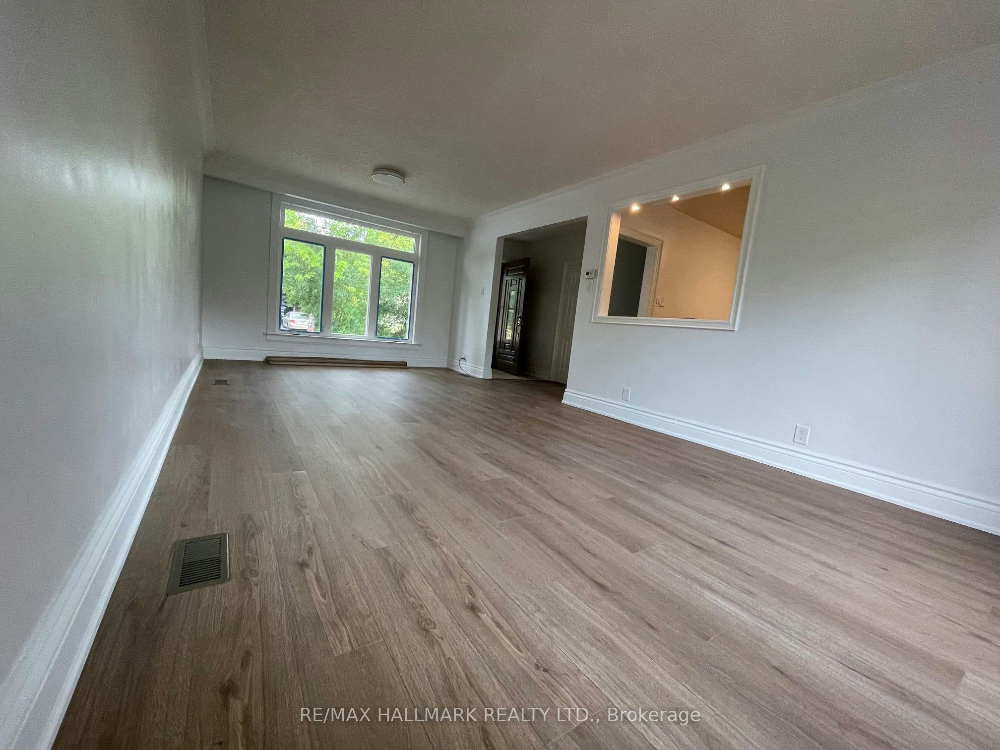 Main Floor-116 Cartier Crescent, Richmond Hill, ON, L4C 2N6 - 4