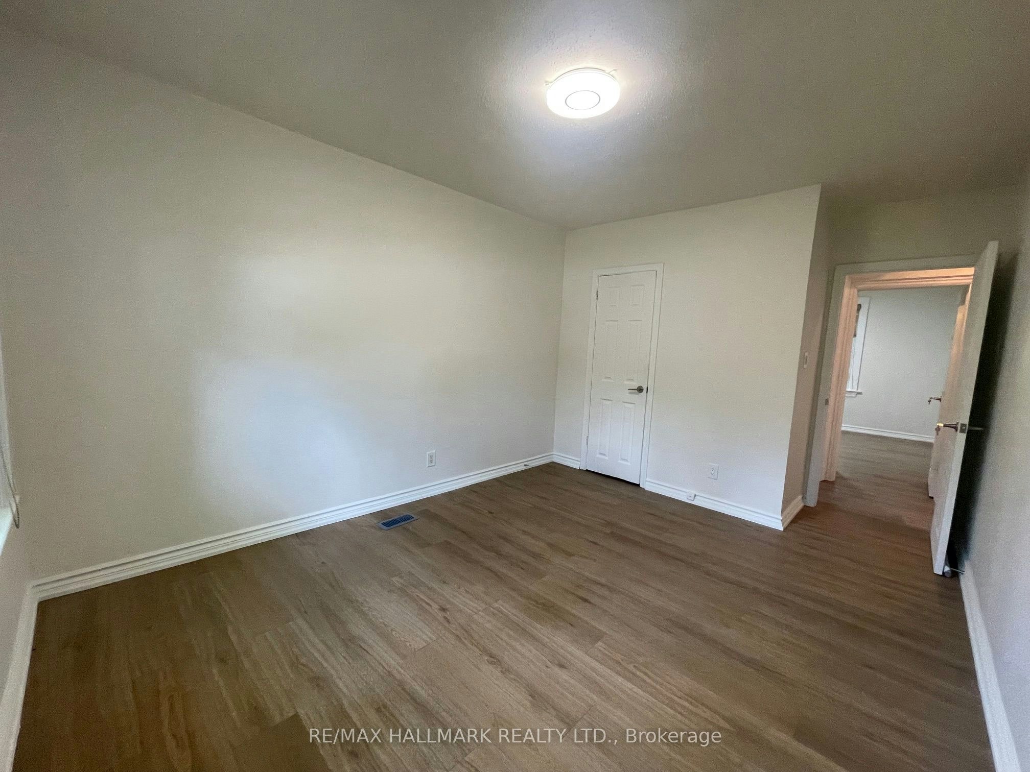 Main Floor-116 Cartier Crescent, Richmond Hill, ON, L4C 2N6 - 12