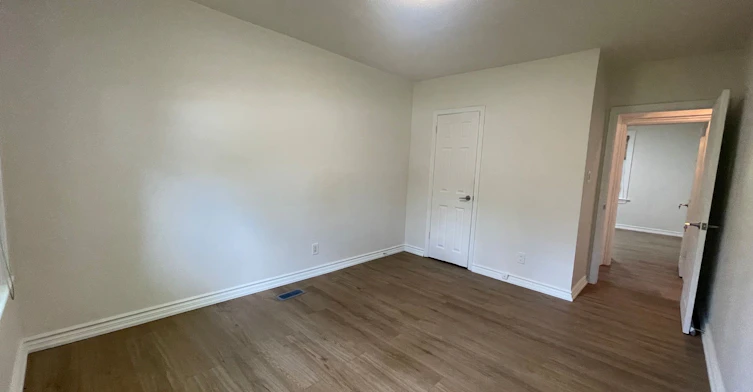 Main Floor-116 Cartier Crescent, Richmond Hill, ON, L4C 2N6 - 12
