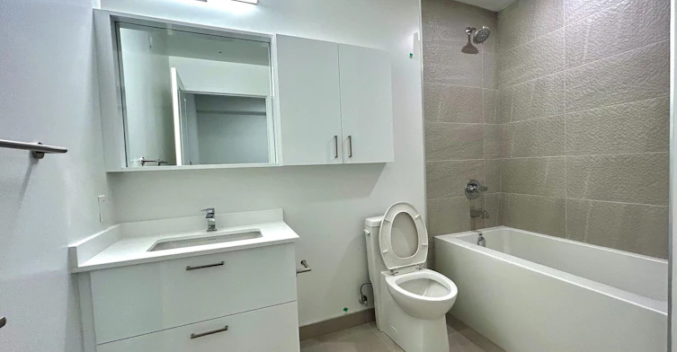 B-2304-50 Upper Mall Way, Vaughan, ON, L4J 0L8 - 8