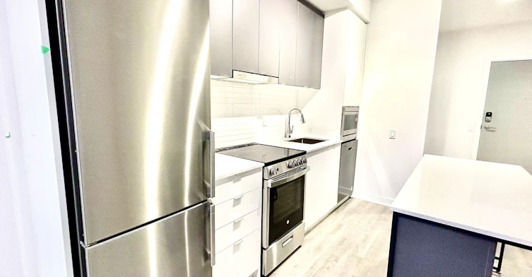B-2304-50 Upper Mall Way, Vaughan, ON, L4J 0L8 - 4