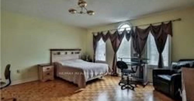 Main Fl-34 Crimson Court, Richmond Hill, ON, L4C 0J5 - 18