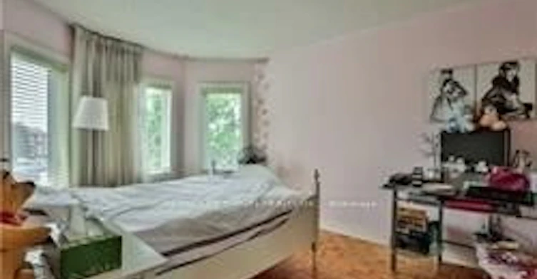 Main Fl-34 Crimson Court, Richmond Hill, ON, L4C 0J5 - 14