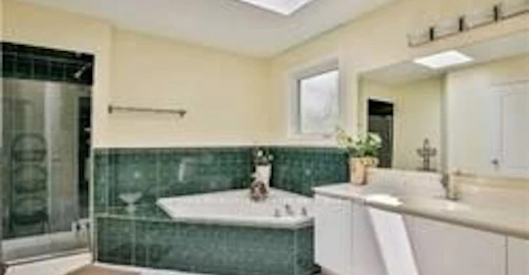 Main Fl-34 Crimson Court, Richmond Hill, ON, L4C 0J5 - 12
