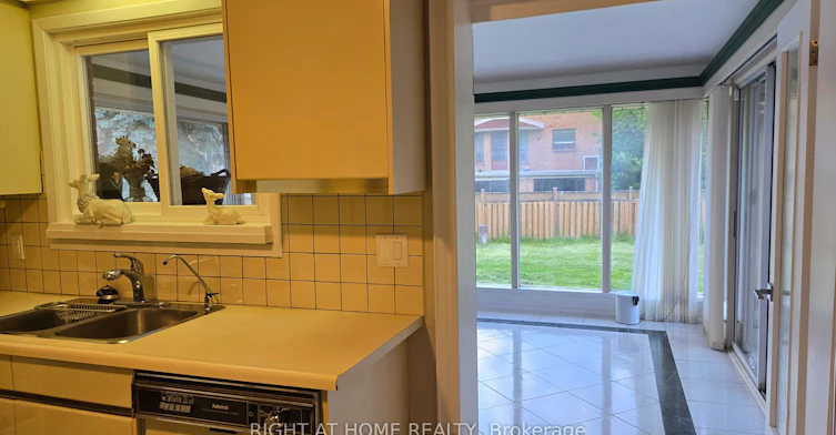 20 May Avenue, Richmond Hill, ON, L4C 3S6 - 13