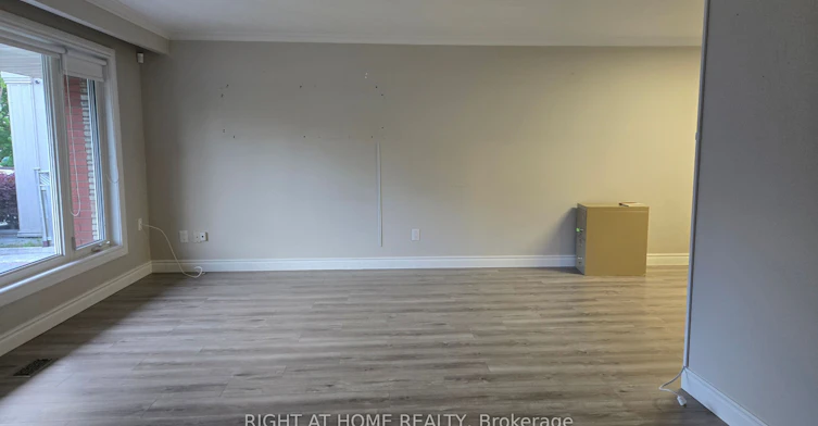 20 May Avenue, Richmond Hill, ON, L4C 3S6 - 3