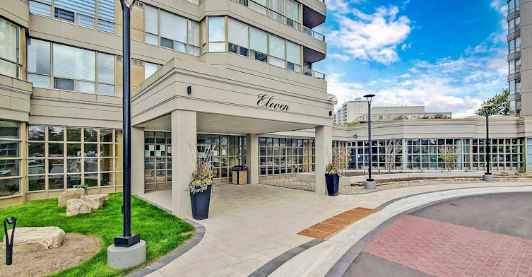 1510-11 Townsgate Drive, Vaughan, ON, L4J 8G4 - 2