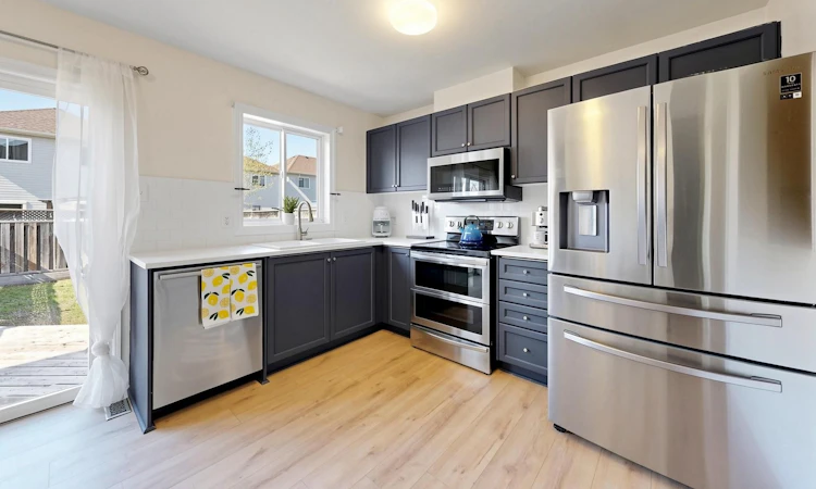 195 Banting Crescent