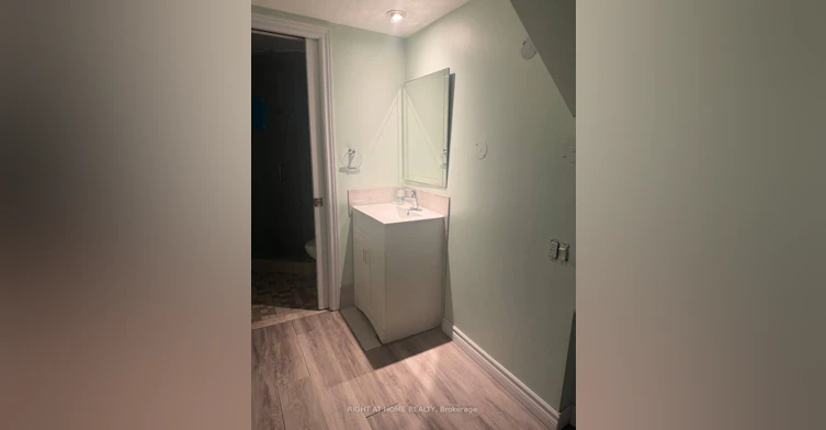 Lower-278 Waratah Avenue, Newmarket, ON, L3Y 5J2 - 8