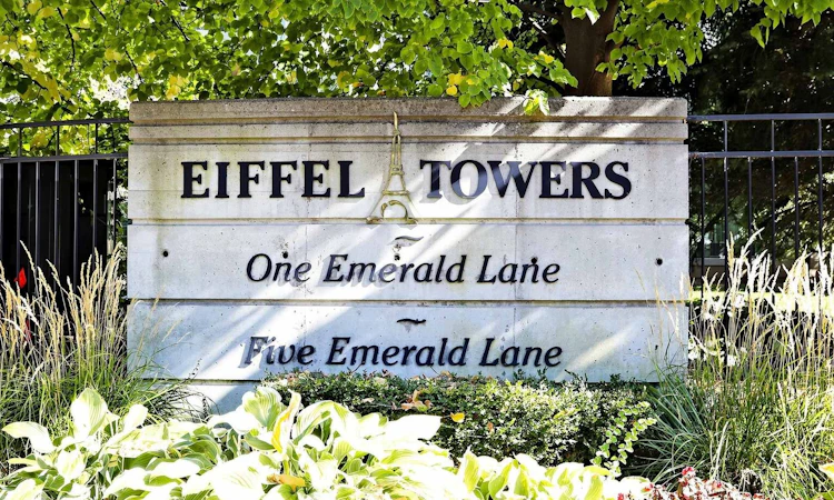 704-1 Emerald Lane