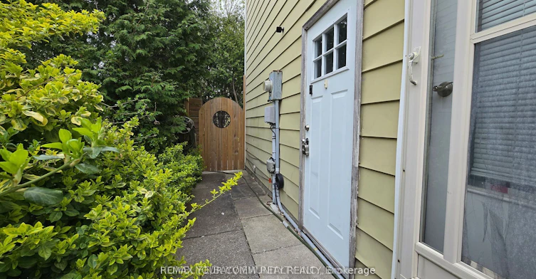 Bsmnt-101 Springhead Gardens, Richmond Hill, ON, L4C 5C3 - 2