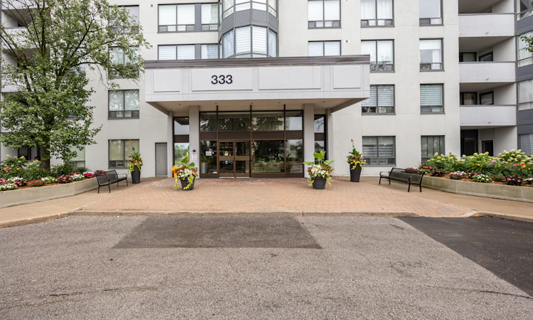 412-333 Clark Avenue W