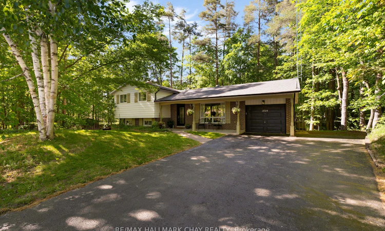 3724 Whitecap Drive
