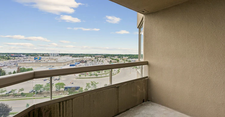 1215-610 Bullock Drive, Markham, ON, L3R 0G1 - 35