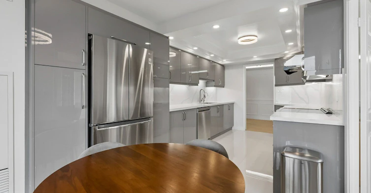 1215-610 Bullock Drive, Markham, ON, L3R 0G1 - 12