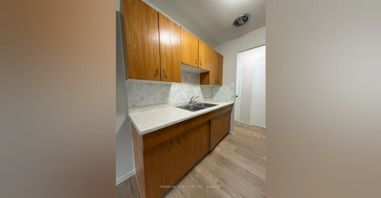 8-73 Albert Street, Uxbridge, ON, L9P 1E4 - 3