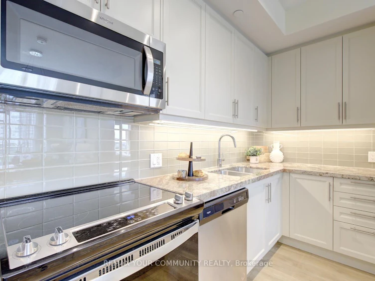 406-20 Gatineau Drive, Vaughan, ON, L4J 0L3 - 18