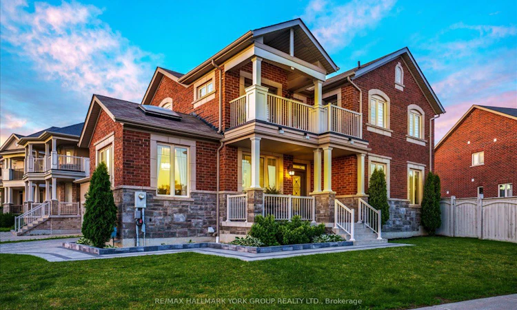 66 Philips View Crescent