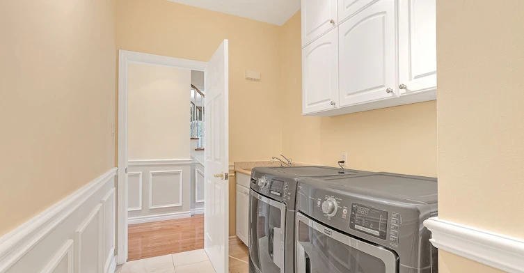 307 Sheridan Court, Newmarket, ON, L3Y 8P9 - 10