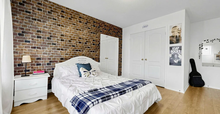 303 King Street E, East Gwillimbury, ON, L0G 1M0 - 18