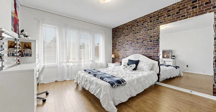 303 King Street E, East Gwillimbury, ON, L0G 1M0 - 17