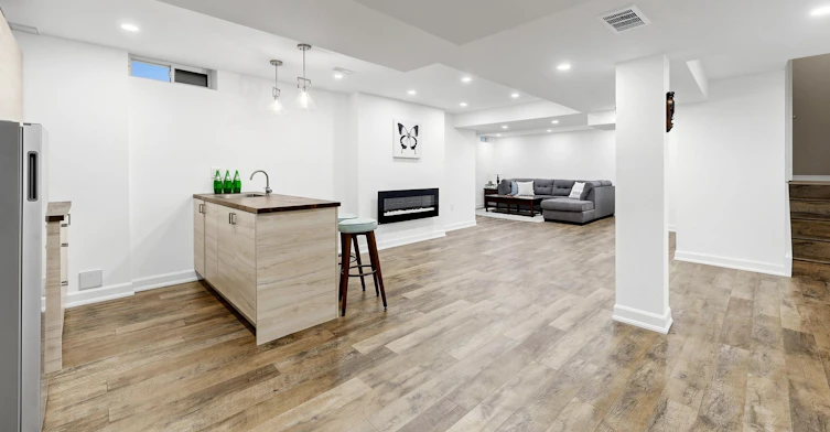 303 King Street E, East Gwillimbury, ON, L0G 1M0 - 26