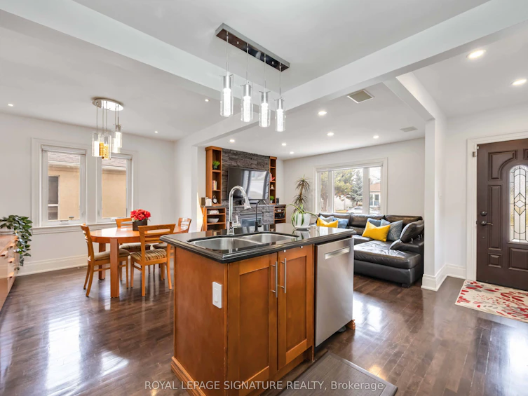 35 Rainbow Drive, Vaughan, ON, L4L 2K3 - 8