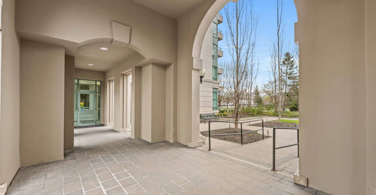 605-5 Emerald Lane, Vaughan, ON, L4J 8P7 - 3