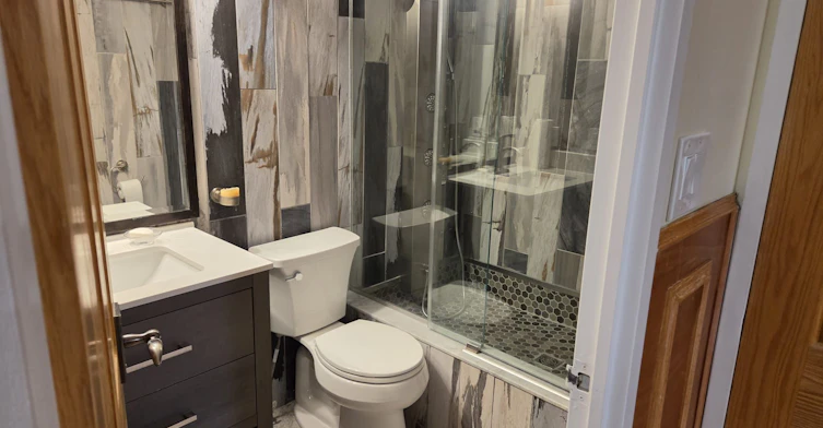 208-5 Weldrick Road W, Richmond Hill, ON, L4C 8S9 - 11