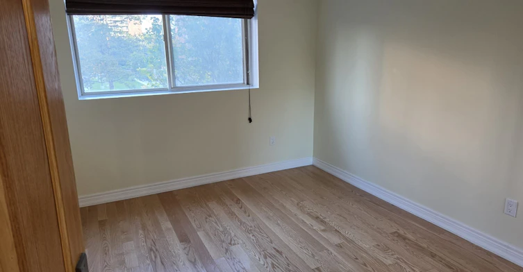 208-5 Weldrick Road W, Richmond Hill, ON, L4C 8S9 - 10