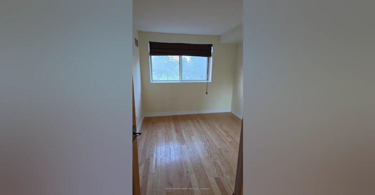 208-5 Weldrick Road W, Richmond Hill, ON, L4C 8S9 - 13