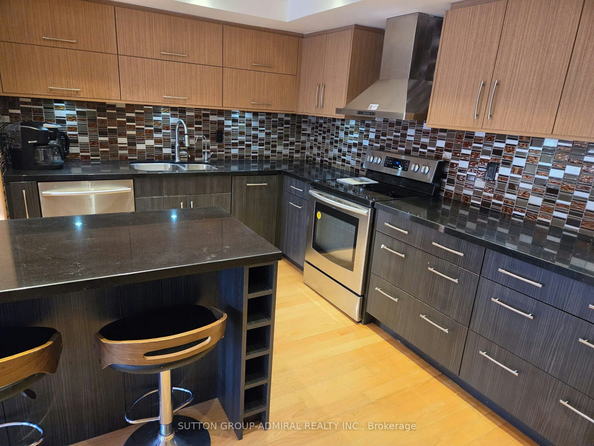 208-5 Weldrick Road W, Richmond Hill, ON, L4C 8S9 - 5