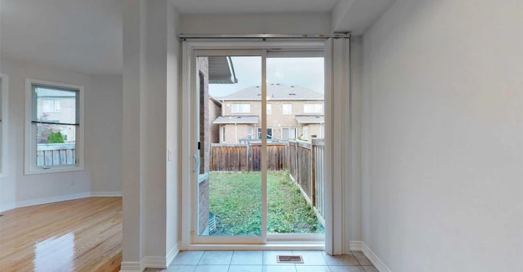 34 Thistle Avenue, Richmond Hill, ON, L4E 0B8 - 16