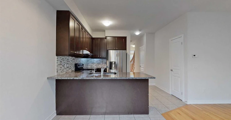 34 Thistle Avenue, Richmond Hill, ON, L4E 0B8 - 11
