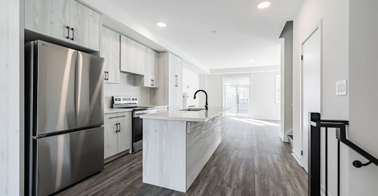 16 Agnes Lane, Richmond Hill, ON, L4B 0J4 - 10