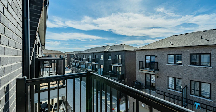 16 Agnes Lane, Richmond Hill, ON, L4B 0J4 - 41